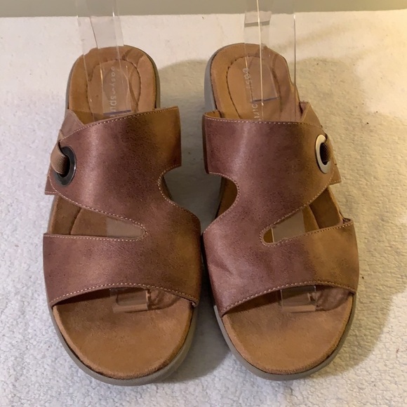 Easy Spirit Sandals Size 8W - Picture 3 of 7